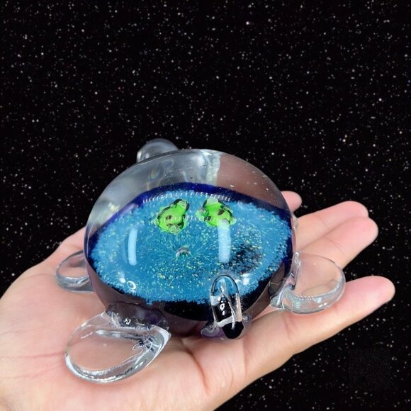 Art Glass Turtle Paperweight Figurine Thick Heavy Glass Turtle W Green Frogs - Picture 9 of 13